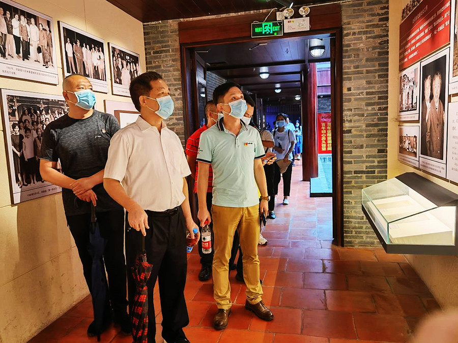 �����Ļ���˾�򿨺�ɫ�������� (2)_����.jpg